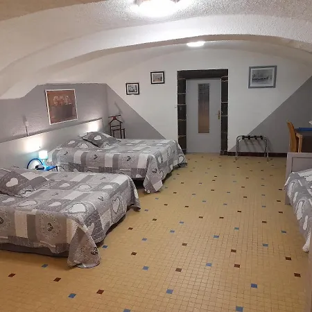 Bed & Breakfast Leclosdipontine L'ecole Des Demoiselles Pontgibaud