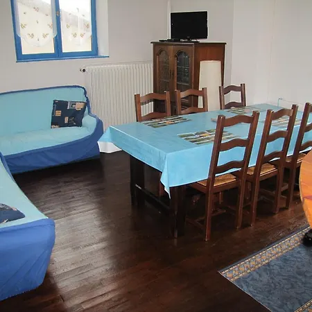 Leclosdipontine L'ecole Des Demoiselles Bed & Breakfast Pontgibaud