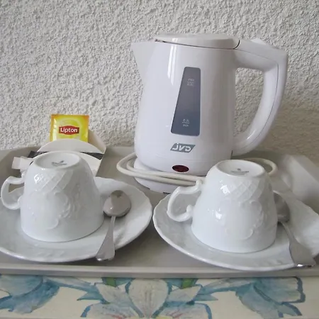 Leclosdipontine L'ecole Des Demoiselles Bed & Breakfast 3*